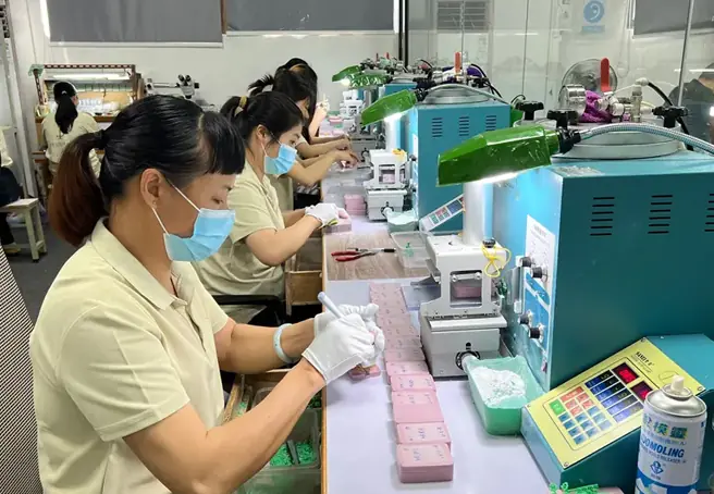 Dust-Free Vacuum Casting Workshop for 925 Sterling Silver Jewelry