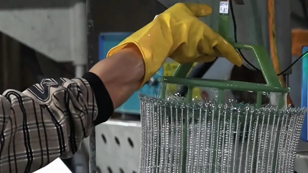 prevent jewelry tarnishing gold electroplating e coating process